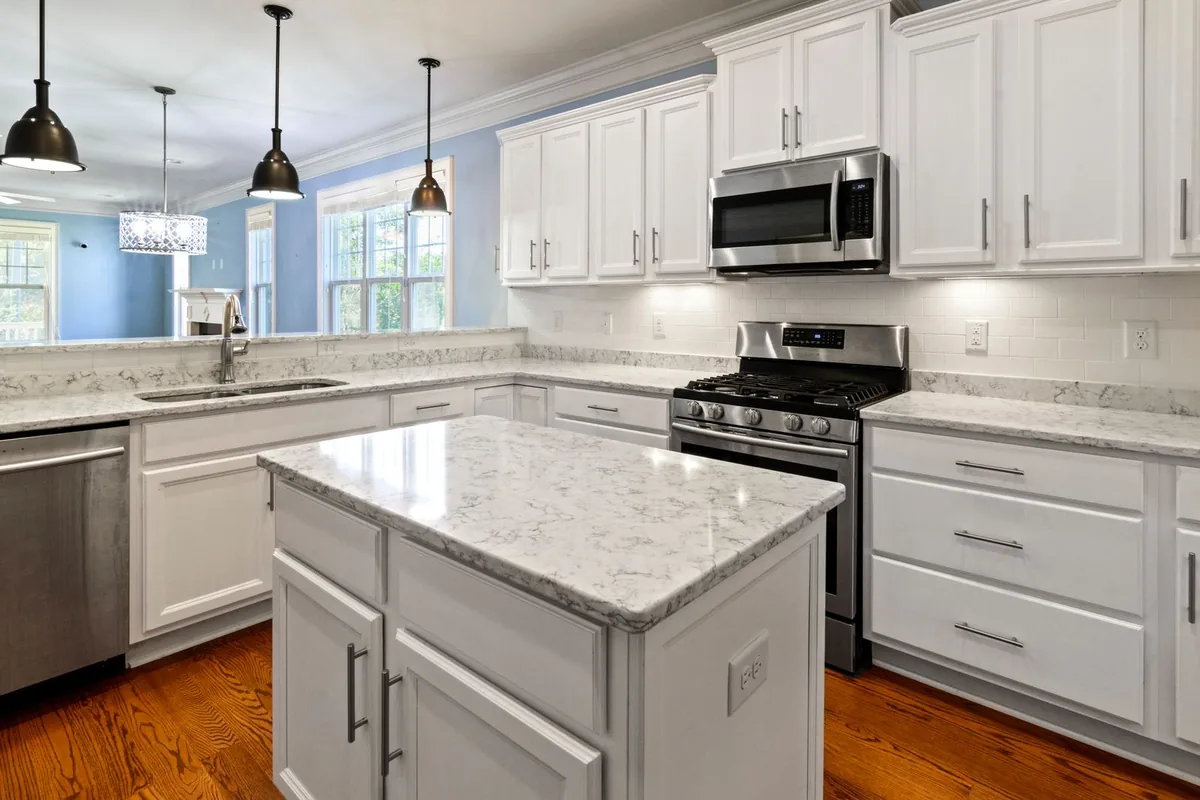 Filth & Squalor Cleanup in Roberts, WI